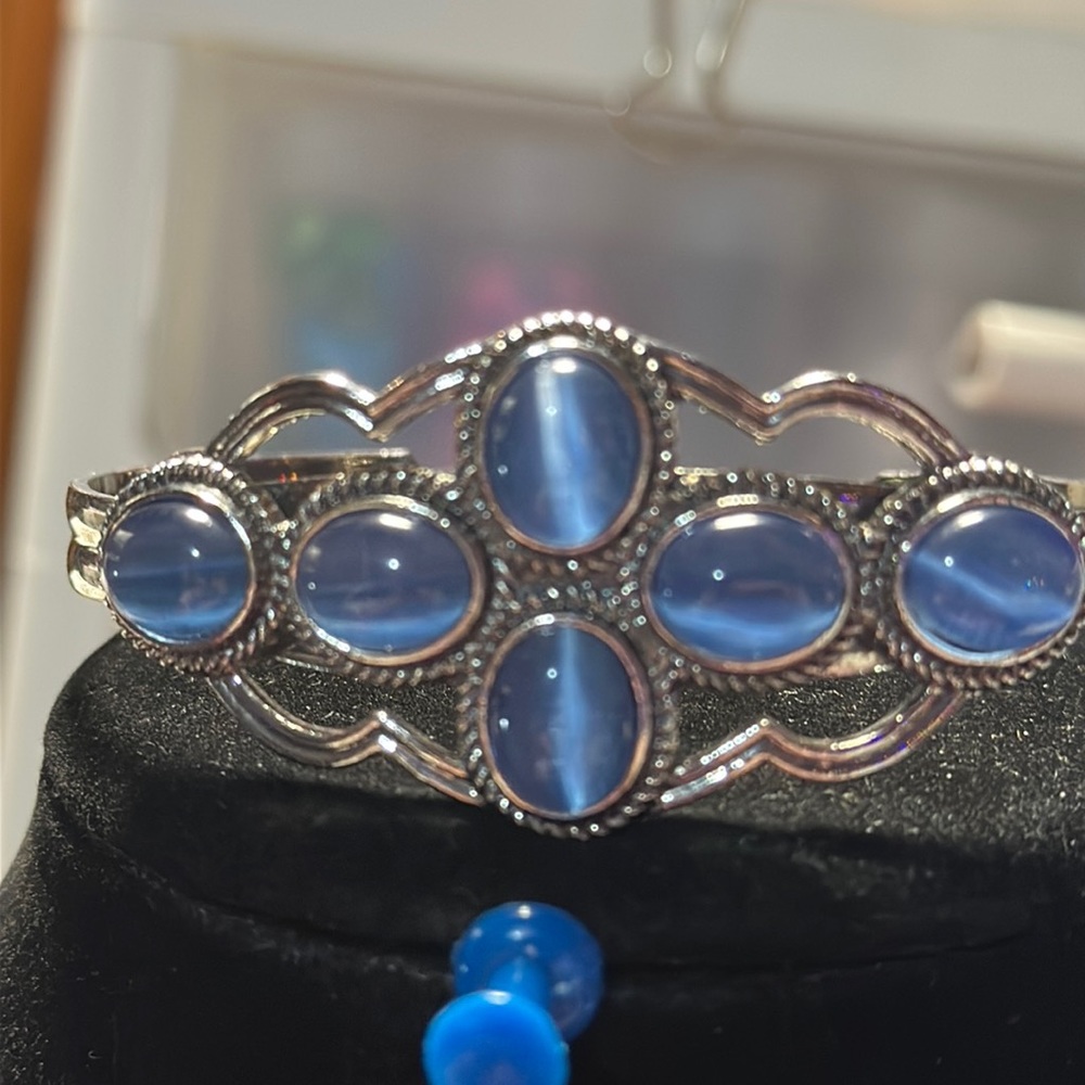 Paparazzi  # 899 blue and silver bracelet